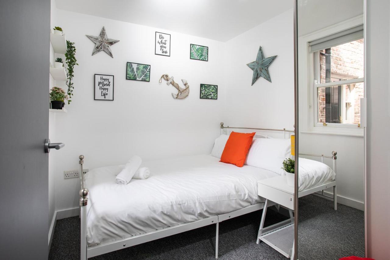 Malone Crescent - 2br, 2b In Centre Apartment